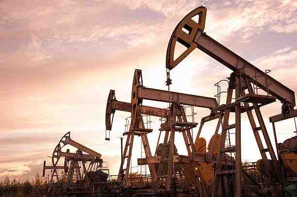 Avrupa Birliği, Macaristan ve Slovakya Petrol Sevkiyatını Çözüyor