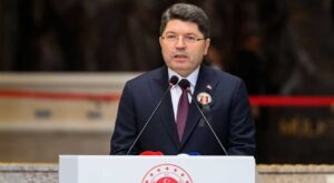Bakan Tunç’tan Fethi Sekin ve Musa Can İçin Anma Mesajı: “Kahramanlıklarını Gelecek Nesillere Aktaracağız”