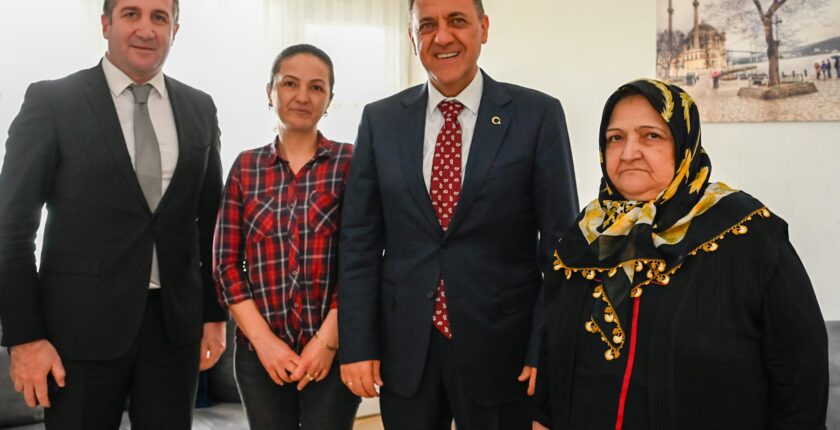 Yalova Valisi Dr. Ahmet Hamdi Usta’dan Şehit Yakınları ve Gazilere Anlamlı Ziyaret