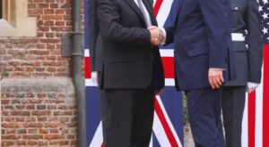 Keir Starmer ve Donald Trump Arasında Kritik Telefon Görüşmesi: Ukrayna ve Diego Garcia Masada