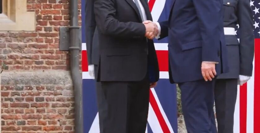 Keir Starmer ve Donald Trump Arasında Kritik Telefon Görüşmesi: Ukrayna ve Diego Garcia Masada