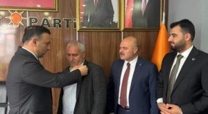 Gelecek Partisi İlçe Başkanı AK Parti’ye Katıldı