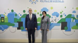 Çalışma Ve Sosyal Güvenlik Bakanı Işıkhan’dan AK Parti Genel Başkan Yardımcısı Ayan’a Hayırlı Olsun Ziyareti