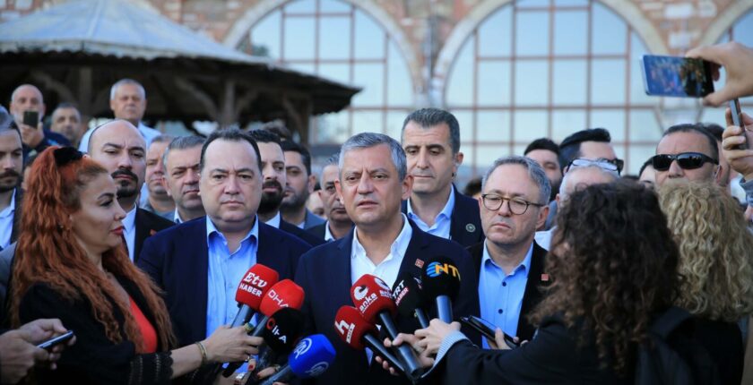 Özgür Özel’den ‘Yeni Parti’ İddialarına Yanıt: Atatürk’ün Partisine Sahip Çıkacağız