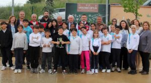 Yalova İlkokulu Öğrencileri “Okuldaki Çiftlik” Projesi Kapsamında Seralara Sebze Fidesi Dikti