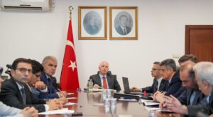 İstanbul Valisi Davut Gül Başkanlığında Eğitim Ve Sağlık Yatırımları Toplantısı Düzenlendi